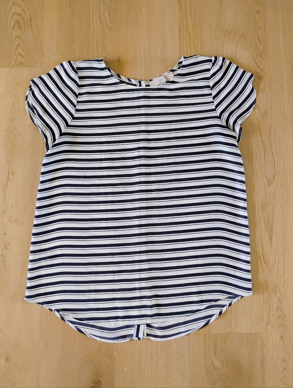LOFT Women's Navy and White Striped Short Sleeve Blouse